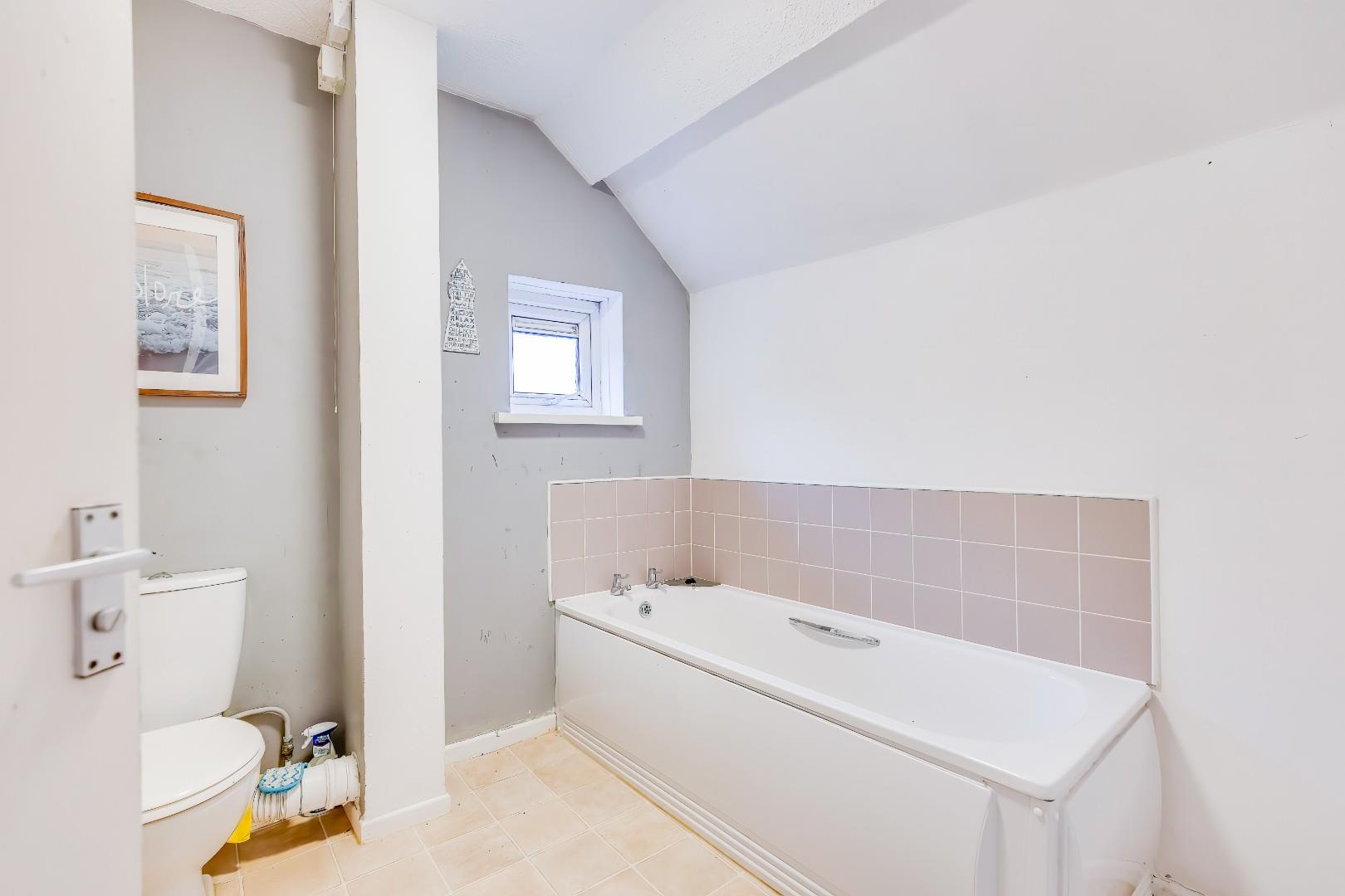 25 Church Avenue, Penarth, CF64 1AZ